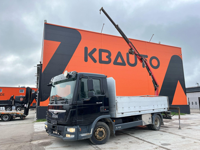 MAN TGL 8.180 4x2 CAB DAMAGE ! / Fassi F28 / PLATFORM L=4366 mm - Vrachtwagen met open laadbak, Kraanwagen: afbeelding 1 MAN TGL 8.180 4x2 CAB DAMAGE ! / Fassi F28 / PLATFORM L=4366 mm - Vrachtwagen met open laadbak, Kraanwagen: afbeelding 1