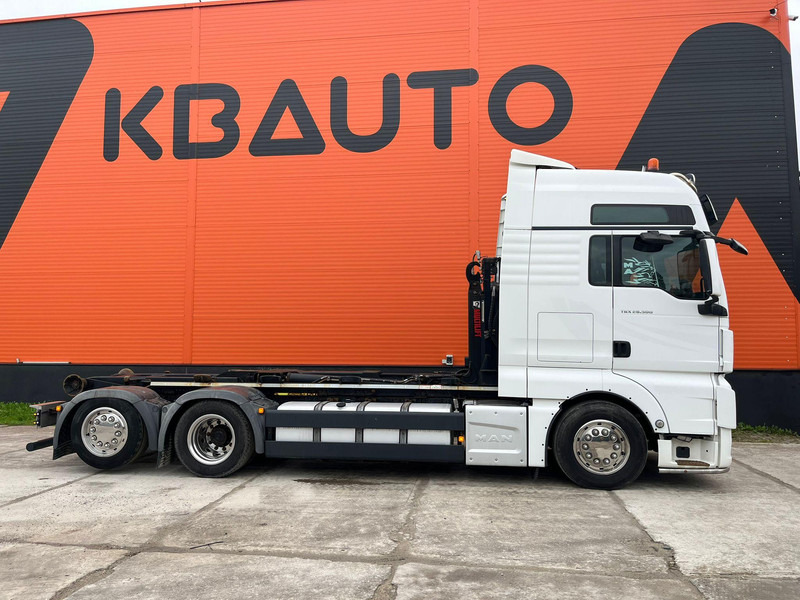 MAN TGX 26.500 6x2*4 HIAB XR 21 ton / CHASSIS L=5300 mm - Haakarmsysteem vrachtwagen: afbeelding 4 MAN TGX 26.500 6x2*4 HIAB XR 21 ton / CHASSIS L=5300 mm - Haakarmsysteem vrachtwagen: afbeelding 4