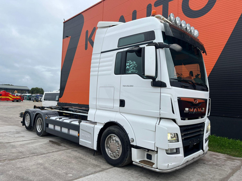 MAN TGX 26.500 6x2*4 HIAB XR 21 ton / CHASSIS L=5300 mm - Haakarmsysteem vrachtwagen: afbeelding 3 MAN TGX 26.500 6x2*4 HIAB XR 21 ton / CHASSIS L=5300 mm - Haakarmsysteem vrachtwagen: afbeelding 3