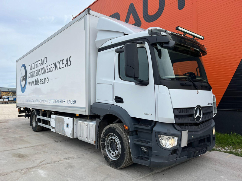 Mercedes-Benz Actros 1827 4x2 TK UT SPECTRUM / BOX L=8429 mm - Koelwagen vrachtwagen: afbeelding 3 Mercedes-Benz Actros 1827 4x2 TK UT SPECTRUM / BOX L=8429 mm - Koelwagen vrachtwagen: afbeelding 3