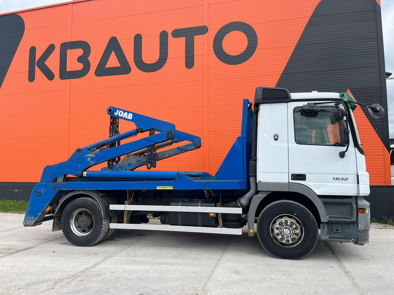 Mercedes-Benz Actros 1832 4x2 JOAB HL 14 U - Portaalarmsysteem vrachtwagen: afbeelding 5 Mercedes-Benz Actros 1832 4x2 JOAB HL 14 U - Portaalarmsysteem vrachtwagen: afbeelding 5