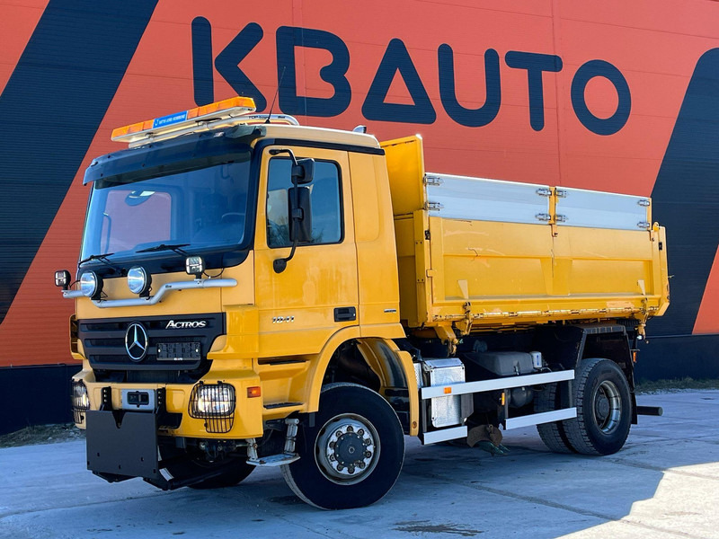 Mercedes-Benz Actros 1841 4x4 SNOW PLOW EQUIPMENT / UNDERBODY SCRAPER / BOX L=4495 mm - Kipper vrachtwagen: afbeelding 1 Mercedes-Benz Actros 1841 4x4 SNOW PLOW EQUIPMENT / UNDERBODY SCRAPER / BOX L=4495 mm - Kipper vrachtwagen: afbeelding 1