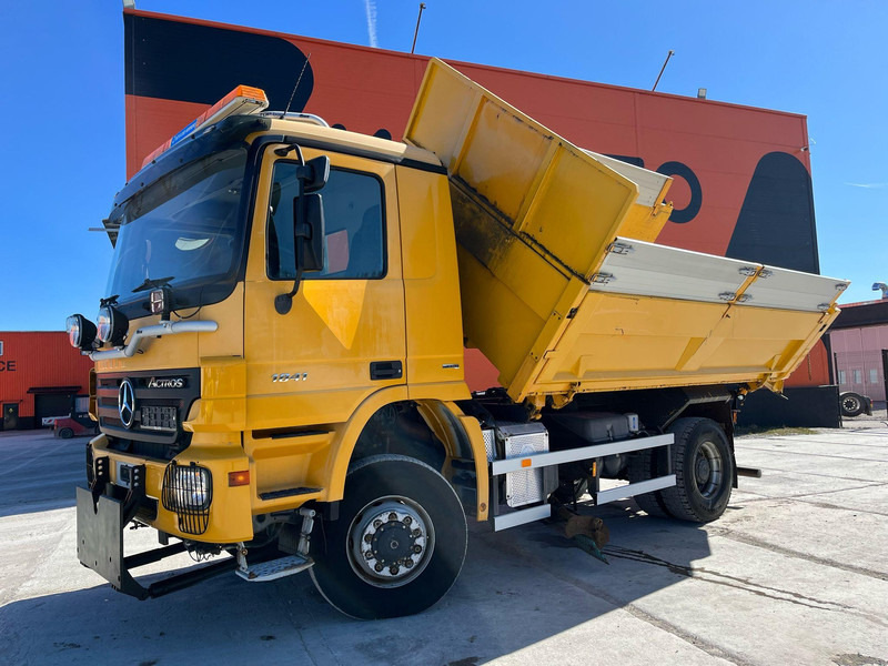 Kipper vrachtwagen Mercedes-Benz Actros 1841 4x4 SNOW PLOW EQUIPMENT / UNDERBODY SCRAPER / BOX L=4495 mm: afbeelding 13