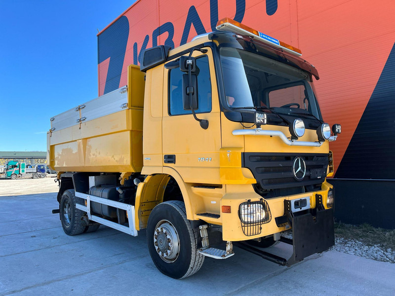 Mercedes-Benz Actros 1841 4x4 SNOW PLOW EQUIPMENT / UNDERBODY SCRAPER / BOX L=4495 mm - Kipper vrachtwagen: afbeelding 4 Mercedes-Benz Actros 1841 4x4 SNOW PLOW EQUIPMENT / UNDERBODY SCRAPER / BOX L=4495 mm - Kipper vrachtwagen: afbeelding 4
