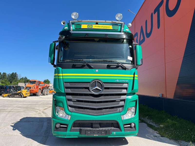 Mercedes-Benz Actros 3563 8x4*4 RETARDER / CHASSIS L=7358 mm - Chassis vrachtwagen: afbeelding 2 Mercedes-Benz Actros 3563 8x4*4 RETARDER / CHASSIS L=7358 mm - Chassis vrachtwagen: afbeelding 2