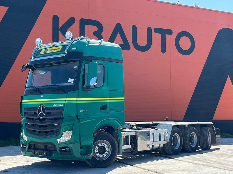 Mercedes-Benz Actros 3563 8x4*4 RETARDER / CHASSIS L=7358 mm - Chassis vrachtwagen: afbeelding 1 Mercedes-Benz Actros 3563 8x4*4 RETARDER / CHASSIS L=7358 mm - Chassis vrachtwagen: afbeelding 1