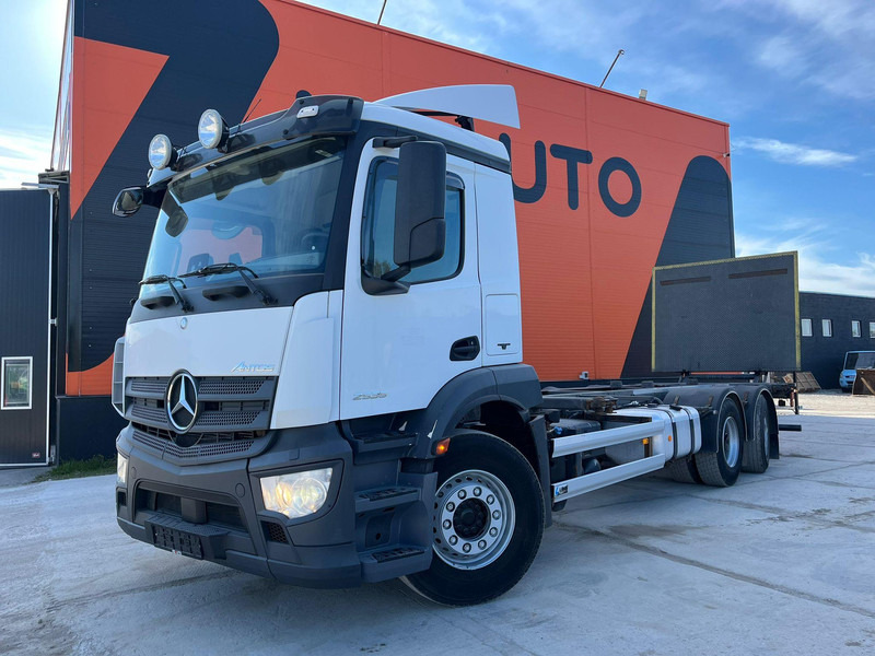 Mercedes-Benz Antos 2535 6x2*4 FOR SALE AS CHASSIS L=7788 mm - Chassis vrachtwagen: afbeelding 2 Mercedes-Benz Antos 2535 6x2*4 FOR SALE AS CHASSIS L=7788 mm - Chassis vrachtwagen: afbeelding 2