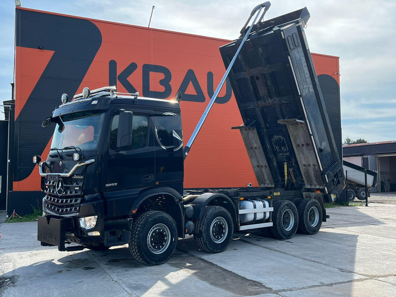 Mercedes-Benz Arocs 3253 8x4 2019 - Kipper vrachtwagen: afbeelding 2 Mercedes-Benz Arocs 3253 8x4 2019 - Kipper vrachtwagen: afbeelding 2