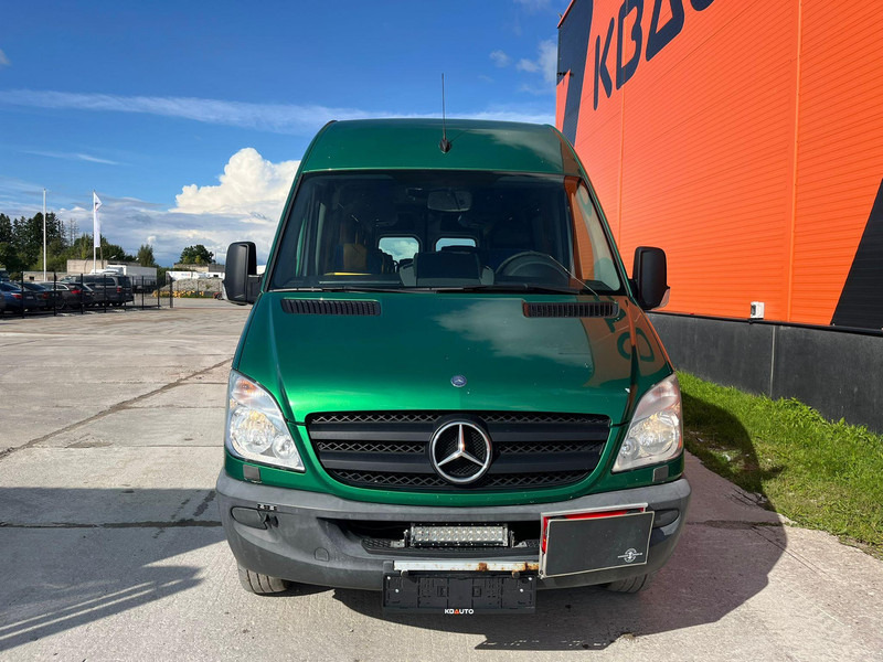 Mercedes-Benz Sprinter 4x2 19 +1 SEATS / AC - Minibus, Personenvervoer: afbeelding 2 Mercedes-Benz Sprinter 4x2 19 +1 SEATS / AC - Minibus, Personenvervoer: afbeelding 2