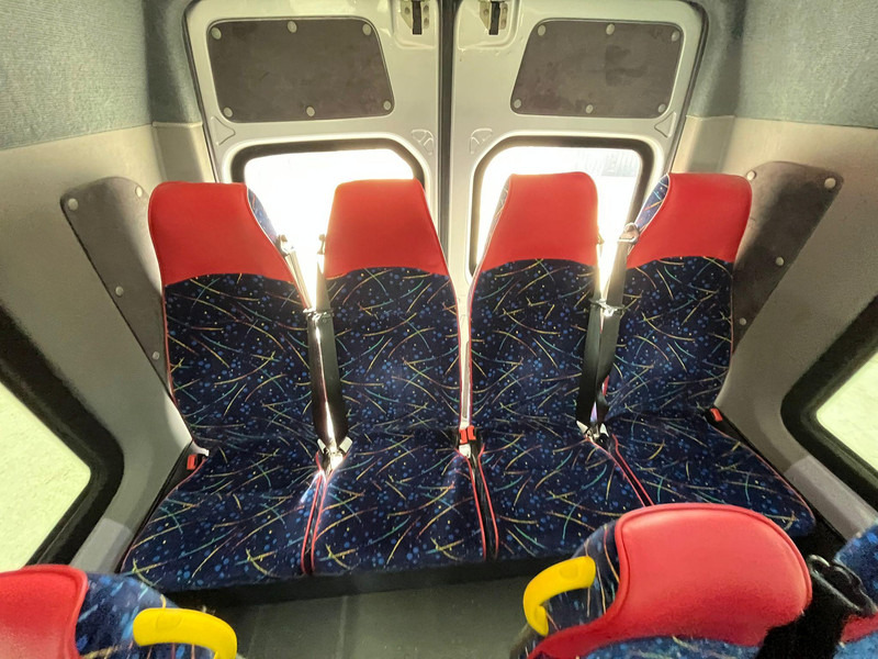 Leasing Mercedes-Benz Sprinter 516 CDI 19 + 1 SEATS / AC Mercedes-Benz Sprinter 516 CDI 19 + 1 SEATS / AC: afbeelding 15