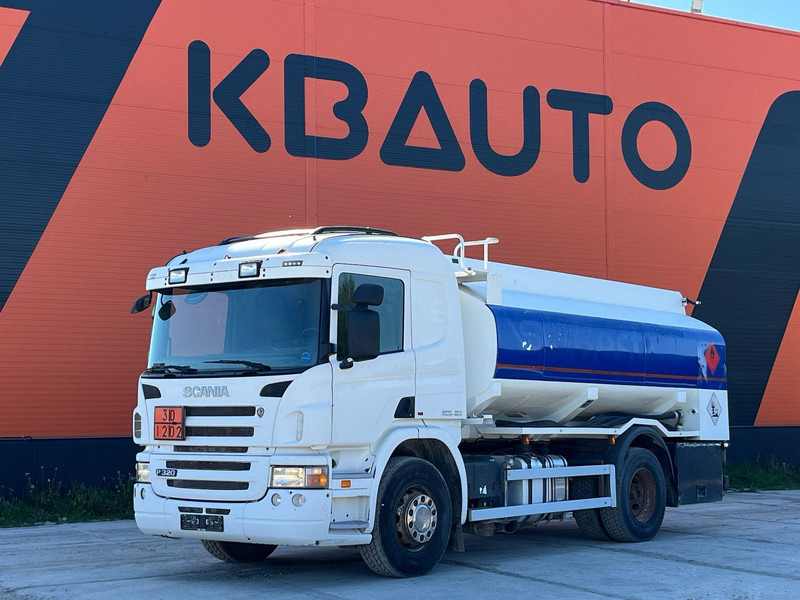Scania P 320 4x2 TANK 11000 l / 2000 + 3000 + 3000 + 3000 l - Tankwagen: afbeelding 1 Scania P 320 4x2 TANK 11000 l / 2000 + 3000 + 3000 + 3000 l - Tankwagen: afbeelding 1