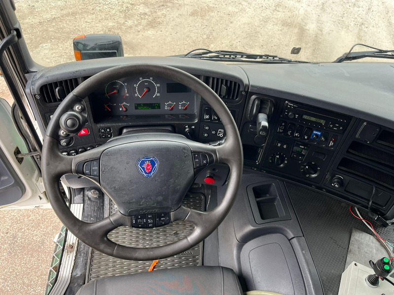 Kipper vrachtwagen Scania P 420 6x4 UNDERBODY SCRAPER / RETARDER / BOX L=4947 mm: afbeelding 17 Kipper vrachtwagen Scania P 420 6x4 UNDERBODY SCRAPER / RETARDER / BOX L=4947 mm: afbeelding 17