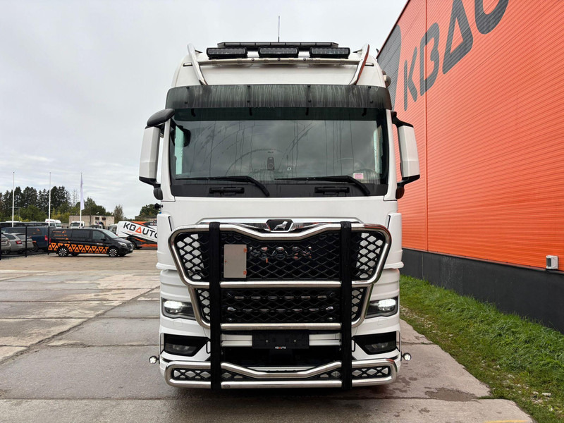 MAN TGX 28.580 6x2 TWIN BED GX CAB / INTARDER / DOUBLE BOGIE - Trekker: afbeelding 3 MAN TGX 28.580 6x2 TWIN BED GX CAB / INTARDER / DOUBLE BOGIE - Trekker: afbeelding 3