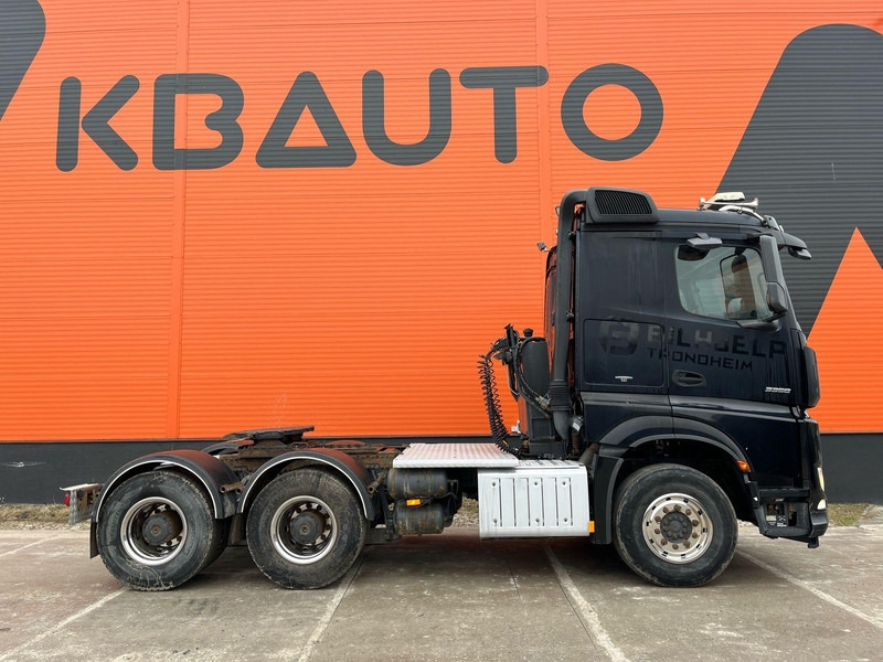 Mercedes-Benz Arocs 3358 6x4 GCW 120 TON ! / HYDRAULICS / RETARDER - Trekker: afbeelding 5 Mercedes-Benz Arocs 3358 6x4 GCW 120 TON ! / HYDRAULICS / RETARDER - Trekker: afbeelding 5