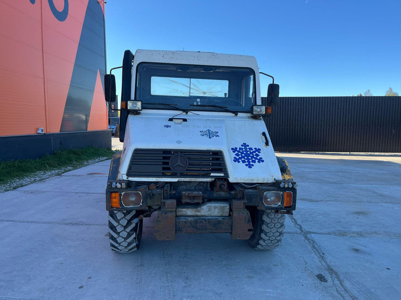 Mercedes-Benz Unimog U130 4x4 - Trekker: afbeelding 3 Mercedes-Benz Unimog U130 4x4 - Trekker: afbeelding 3