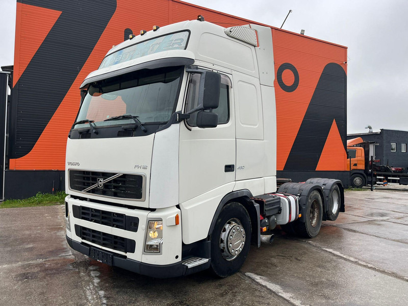 Volvo FH 12 460 6x2 GLOBE XL / DOUBLE BOGIE - Trekker: afbeelding 2 Volvo FH 12 460 6x2 GLOBE XL / DOUBLE BOGIE - Trekker: afbeelding 2