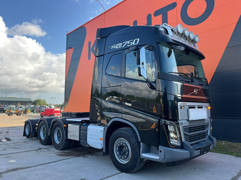Volvo FH 16 750 8x4 GCW 90 ton / DOLLY / RETARDER - Trekker: afbeelding 3 Volvo FH 16 750 8x4 GCW 90 ton / DOLLY / RETARDER - Trekker: afbeelding 3