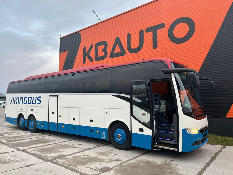 Volvo B11R 9900 6x2*4 58 SEATS / AC / AUXILIARY HEATING / WC - Touringcar: afbeelding 1 Volvo B11R 9900 6x2*4 58 SEATS / AC / AUXILIARY HEATING / WC - Touringcar: afbeelding 1