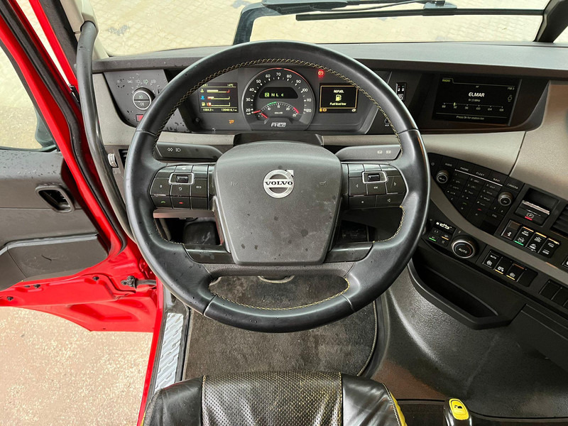 Houttransport, Kraanwagen voor het vervoer van hout Volvo FH 16 600 8x4/4 FRESH TÜV: afbeelding 17 Houttransport, Kraanwagen voor het vervoer van hout Volvo FH 16 600 8x4/4 FRESH TÜV: afbeelding 17