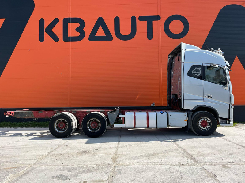 Volvo FH 16 750 6x4 9 TON FRONT AXLE / RETARDER / PTO / CHASSIS L=7856 mm - Chassis vrachtwagen: afbeelding 5 Volvo FH 16 750 6x4 9 TON FRONT AXLE / RETARDER / PTO / CHASSIS L=7856 mm - Chassis vrachtwagen: afbeelding 5