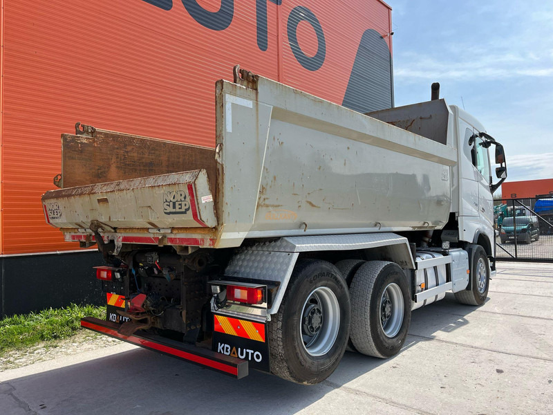 Volvo FH 16 750 6x4 RETARDER / TANDEM AXLE LIFT / BIG AXLES / BOX L=4701 mm - Kipper vrachtwagen: afbeelding 5 Volvo FH 16 750 6x4 RETARDER / TANDEM AXLE LIFT / BIG AXLES / BOX L=4701 mm - Kipper vrachtwagen: afbeelding 5