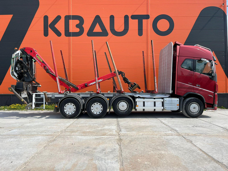 Volvo FH 16 750 8x4/4 DAMAGED ! - Houttransport, Kraanwagen: afbeelding 5 Volvo FH 16 750 8x4/4 DAMAGED ! - Houttransport, Kraanwagen: afbeelding 5