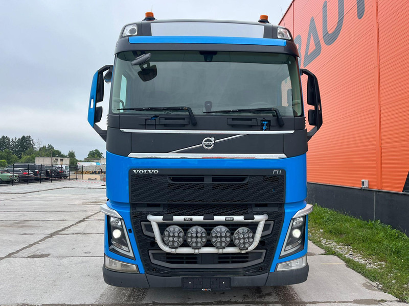 Volvo FH 540 6x4 FOR SALE AS CHASSIS / HYDRAULICS - Chassis vrachtwagen: afbeelding 2 Volvo FH 540 6x4 FOR SALE AS CHASSIS / HYDRAULICS - Chassis vrachtwagen: afbeelding 2