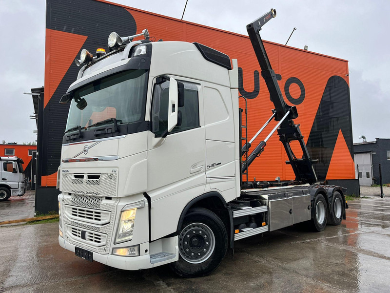 Volvo FH 540 6x4 HIAB 21 ton / L=5600 mm / RETARDER / TANDEM AXLE LIFT - Haakarmsysteem vrachtwagen: afbeelding 2 Volvo FH 540 6x4 HIAB 21 ton / L=5600 mm / RETARDER / TANDEM AXLE LIFT - Haakarmsysteem vrachtwagen: afbeelding 2