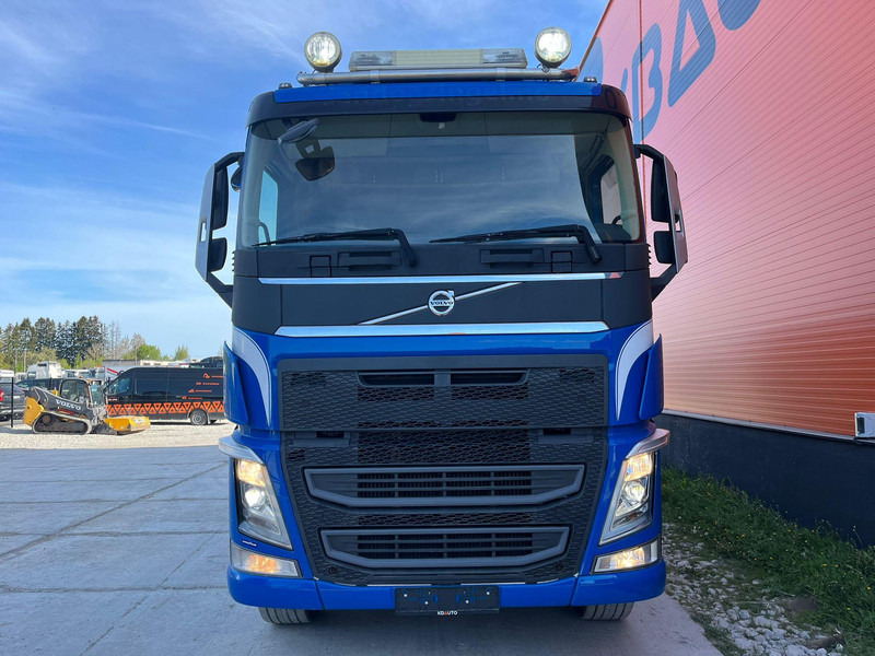 Volvo FH 540 8x4 TANDEM AXLE LIFT / BIG AXLES / BOX L=5712 mm - Kipper vrachtwagen: afbeelding 3 Volvo FH 540 8x4 TANDEM AXLE LIFT / BIG AXLES / BOX L=5712 mm - Kipper vrachtwagen: afbeelding 3