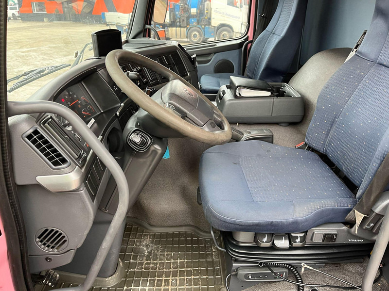 Leasing Volvo FM 330 6x2 TANK 14000 l / VACUUM JUROP PR 200 Volvo FM 330 6x2 TANK 14000 l / VACUUM JUROP PR 200: afbeelding 20