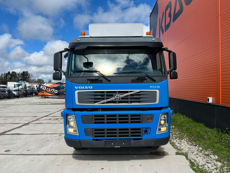 Volvo FM 9 300 6x2*4 HIAB 085D-3 / PLATFORM L=6320 mm - Vrachtwagen met open laadbak, Kraanwagen: afbeelding 3 Volvo FM 9 300 6x2*4 HIAB 085D-3 / PLATFORM L=6320 mm - Vrachtwagen met open laadbak, Kraanwagen: afbeelding 3