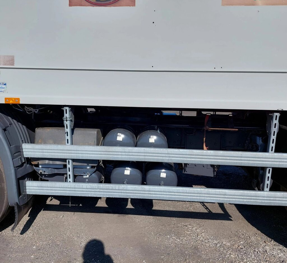 Vuilniswagen Scania 94D 300: afbeelding 12