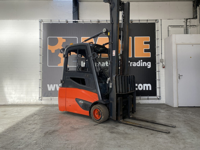 Linde E20L-02 Complete cabine - Elektrische heftruck: afbeelding 1 Linde E20L-02 Complete cabine - Elektrische heftruck: afbeelding 1