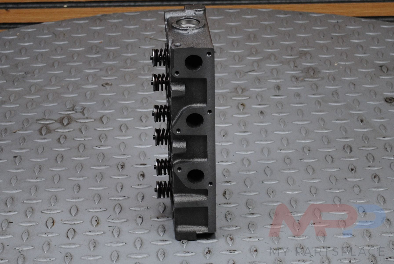 Kubota Cilinderkop Kubota D902 - Motor: afbeelding 2 Kubota Cilinderkop Kubota D902 - Motor: afbeelding 2