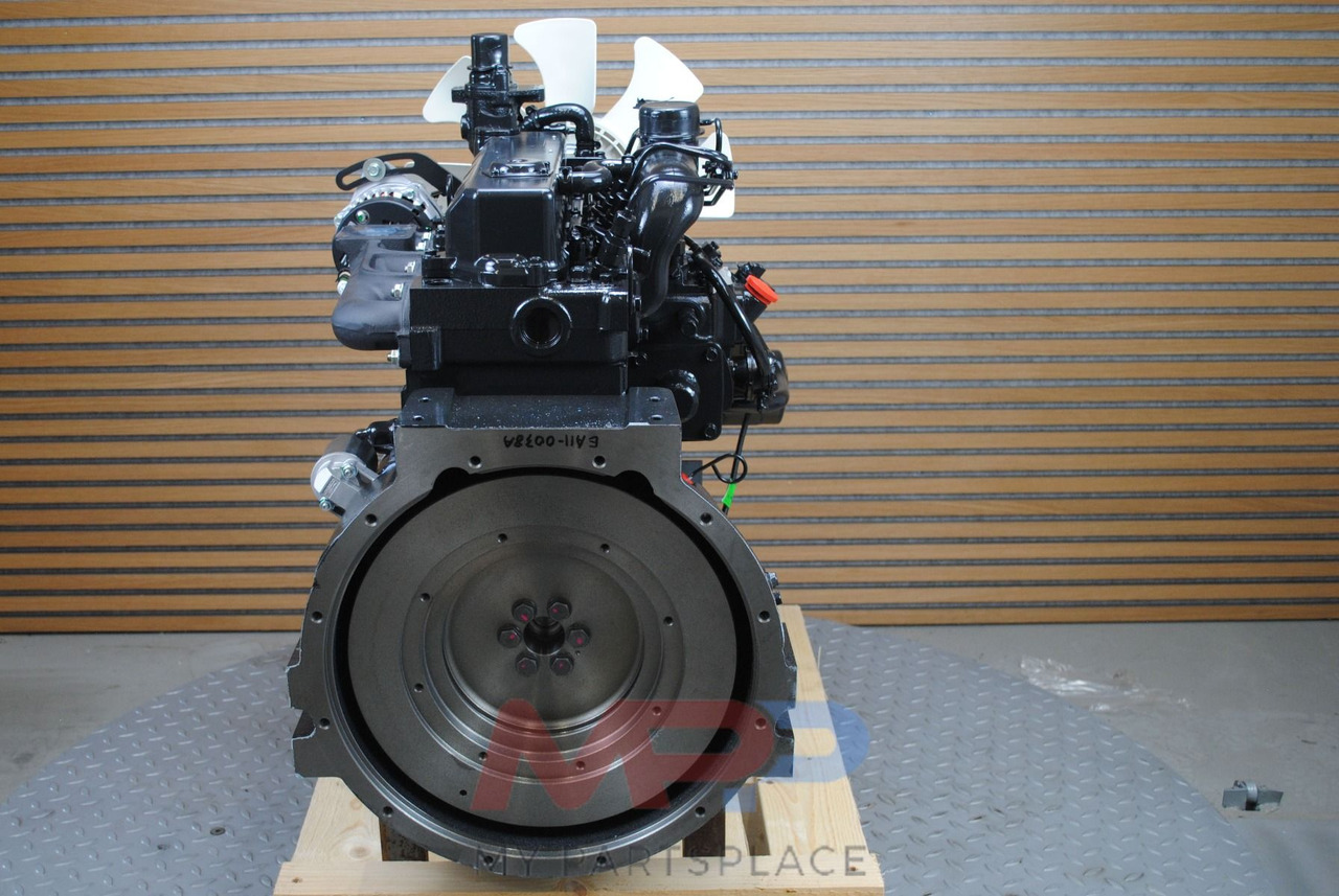 Kubota Kubota V2403 (KIOTI) *NIEUW* - Motor: afbeelding 4 Kubota Kubota V2403 (KIOTI) *NIEUW* - Motor: afbeelding 4