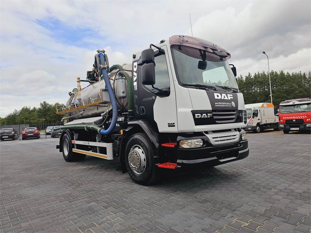 DAF WUKO SCK-4HW for collecting waste liquid separator - Gemeentelijke machine/ Speciaal: afbeelding 2 DAF WUKO SCK-4HW for collecting waste liquid separator - Gemeentelijke machine/ Speciaal: afbeelding 2