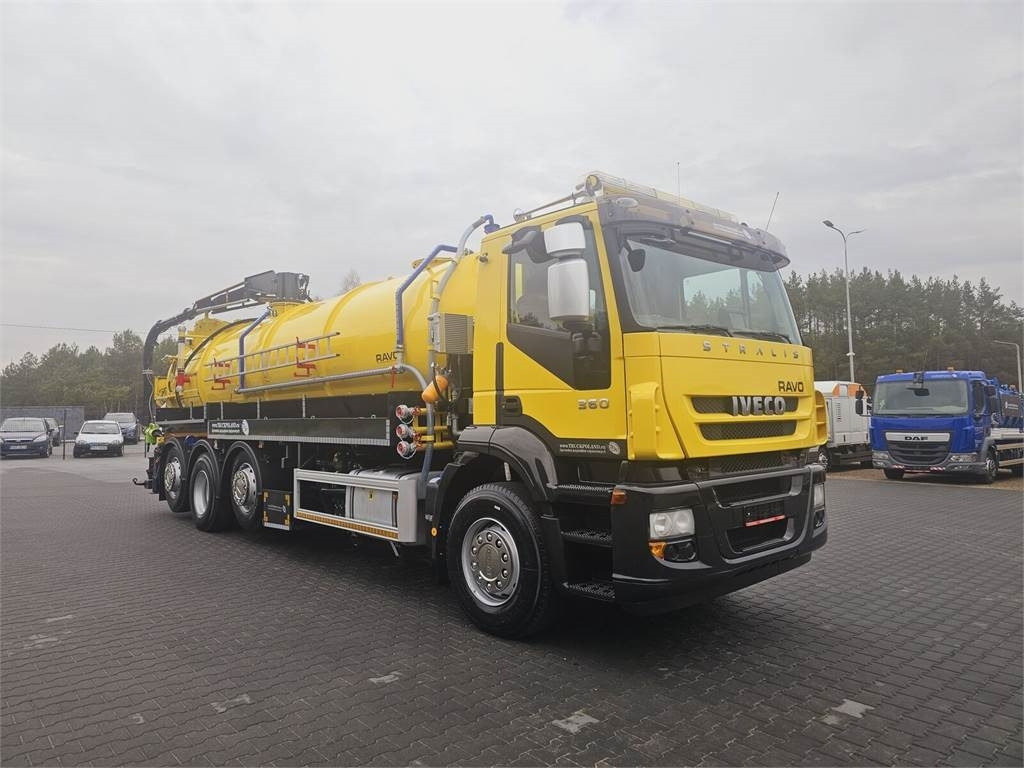 Iveco RAVO WUKO FOR CHANNEL CLEANING druck saug kanal - Gemeentelijke machine/ Speciaal: afbeelding 2 Iveco RAVO WUKO FOR CHANNEL CLEANING druck saug kanal - Gemeentelijke machine/ Speciaal: afbeelding 2