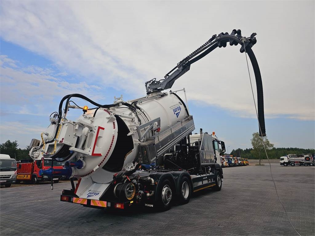 MAN JUROP VJC9 / 5 2010 WUKO for collecting liquid was - Gemeentelijke machine/ Speciaal: afbeelding 1 MAN JUROP VJC9 / 5 2010 WUKO for collecting liquid was - Gemeentelijke machine/ Speciaal: afbeelding 1