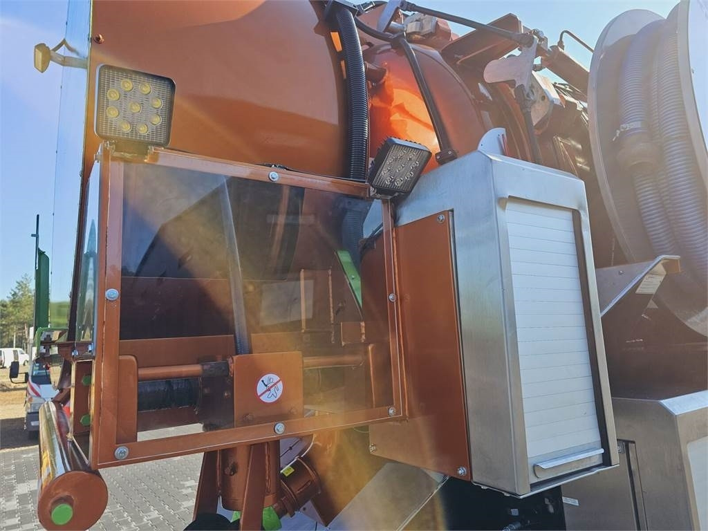 MAN WUKO KROLL ADR COMBI FOR SEWER CLEANING - Gemeentelijke machine/ Speciaal: afbeelding 2 MAN WUKO KROLL ADR COMBI FOR SEWER CLEANING - Gemeentelijke machine/ Speciaal: afbeelding 2