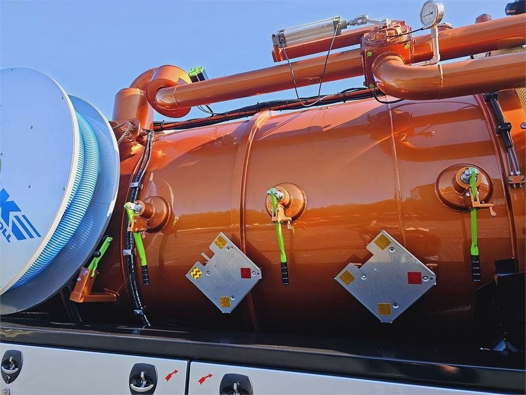 MAN WUKO KROLL ADR COMBI FOR SEWER CLEANING - Gemeentelijke machine/ Speciaal: afbeelding 5 MAN WUKO KROLL ADR COMBI FOR SEWER CLEANING - Gemeentelijke machine/ Speciaal: afbeelding 5