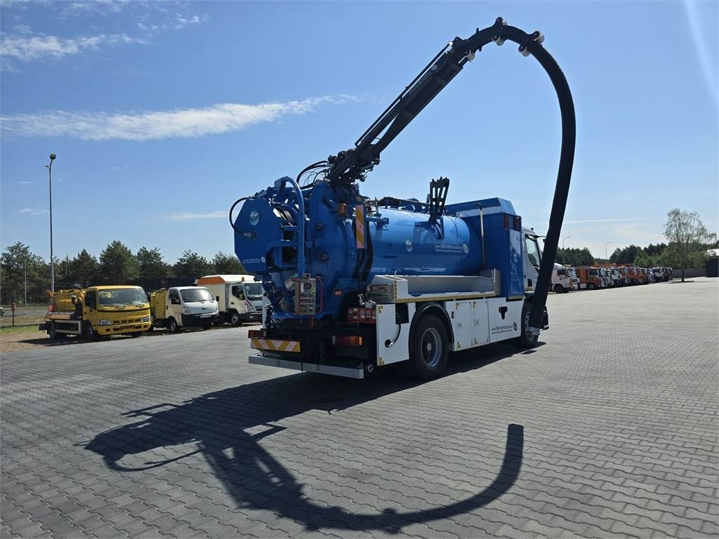 Renault 4x2 WUKO RIVARD for collecting liquid waste - Gemeentelijke machine/ Speciaal: afbeelding 4 Renault 4x2 WUKO RIVARD for collecting liquid waste - Gemeentelijke machine/ Speciaal: afbeelding 4
