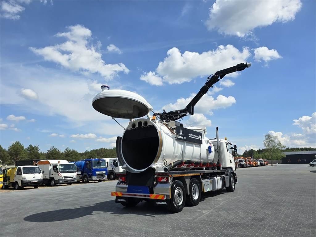 Scania Saugbagger Larsen FlexVac 311 Vacuum suction loade - Gemeentelijke machine/ Speciaal: afbeelding 5 Scania Saugbagger Larsen FlexVac 311 Vacuum suction loade - Gemeentelijke machine/ Speciaal: afbeelding 5