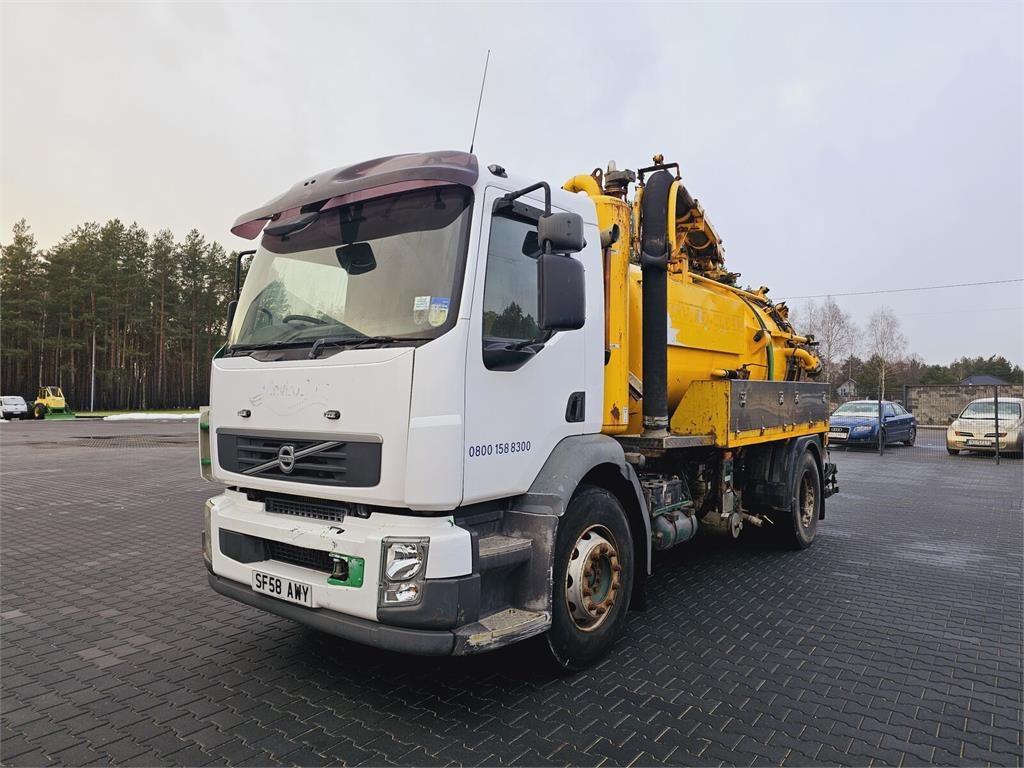 Volvo FULLER TANKERS 2008 WUKO for collecting liquid was - Gemeentelijke machine/ Speciaal: afbeelding 3 Volvo FULLER TANKERS 2008 WUKO for collecting liquid was - Gemeentelijke machine/ Speciaal: afbeelding 3