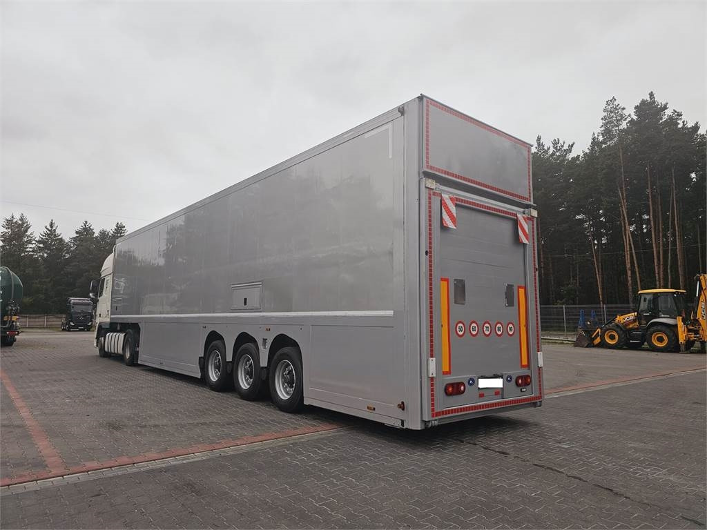 Langendorf DOUBLE LOADING FOR MOTOR COSMETICS Flexliner Inloa - Koelwagen aanhangwagen: afbeelding 4 Langendorf DOUBLE LOADING FOR MOTOR COSMETICS Flexliner Inloa - Koelwagen aanhangwagen: afbeelding 4