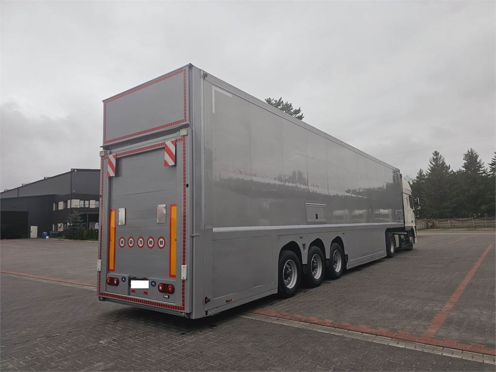 Langendorf DOUBLE LOADING FOR MOTOR COSMETICS Flexliner Inloa - Koelwagen aanhangwagen: afbeelding 5 Langendorf DOUBLE LOADING FOR MOTOR COSMETICS Flexliner Inloa - Koelwagen aanhangwagen: afbeelding 5