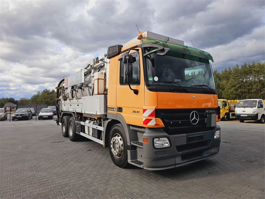 Mercedes-Benz WUKO KROLL COMBI FOR SEWER CLEANING - Vacuümwagen: afbeelding 2 Mercedes-Benz WUKO KROLL COMBI FOR SEWER CLEANING - Vacuümwagen: afbeelding 2