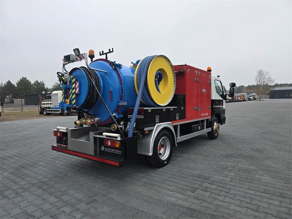 Mitsubishi RIONED COMBI WUKO FOR CLEANING SEWAGE - Vacuümwagen: afbeelding 1 Mitsubishi RIONED COMBI WUKO FOR CLEANING SEWAGE - Vacuümwagen: afbeelding 1