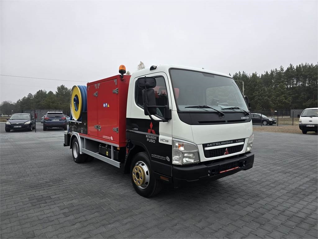 Mitsubishi RIONED COMBI WUKO - Vacuümwagen: afbeelding 2 Mitsubishi RIONED COMBI WUKO - Vacuümwagen: afbeelding 2
