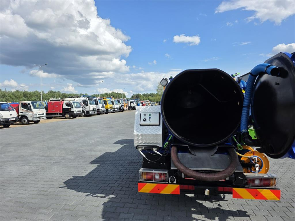 Vacuümwagen Mitsubishi ROM KOKS SMART COMBI WUKO HOT WATER FOR CLEANING S: afbeelding 26 Vacuümwagen Mitsubishi ROM KOKS SMART COMBI WUKO HOT WATER FOR CLEANING S: afbeelding 26