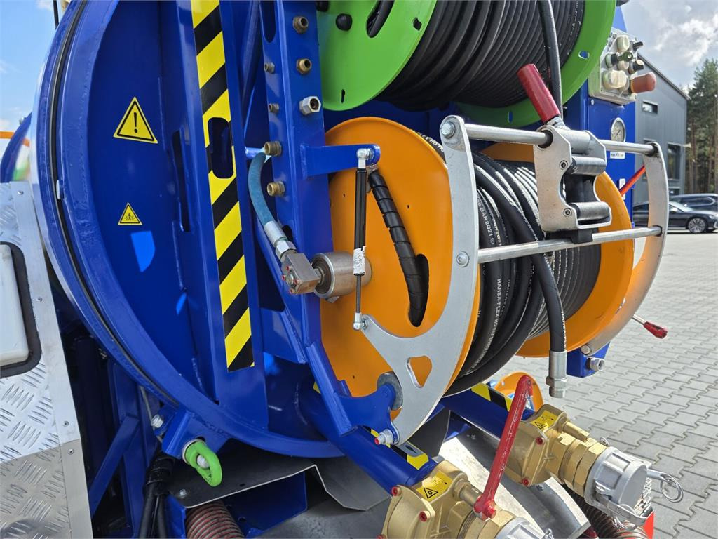 Vacuümwagen Mitsubishi ROM KOKS SMART COMBI WUKO HOT WATER FOR CLEANING S: afbeelding 14 Vacuümwagen Mitsubishi ROM KOKS SMART COMBI WUKO HOT WATER FOR CLEANING S: afbeelding 14